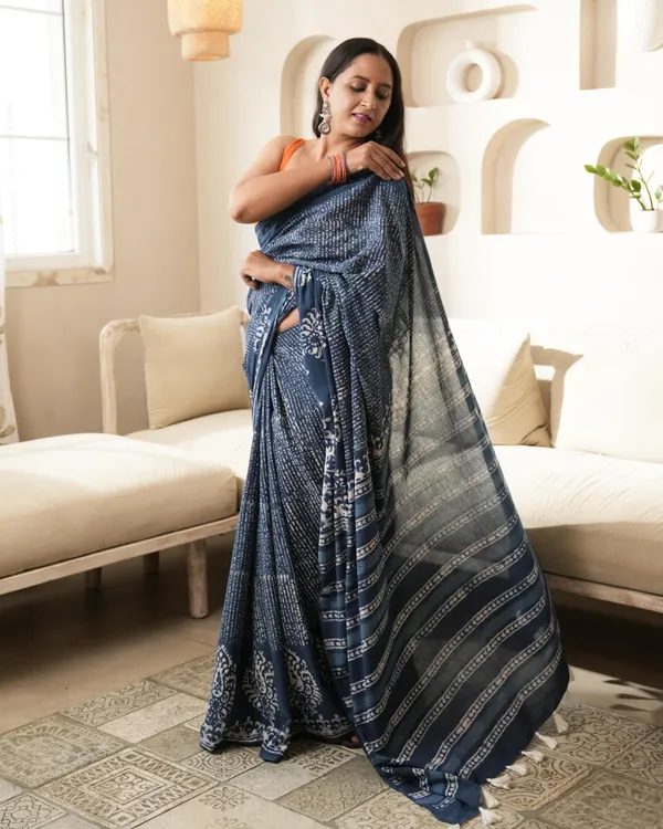 Indigo_Cotton_Tree_Butta_Dabu_Print_Mul_Saree_For_Women